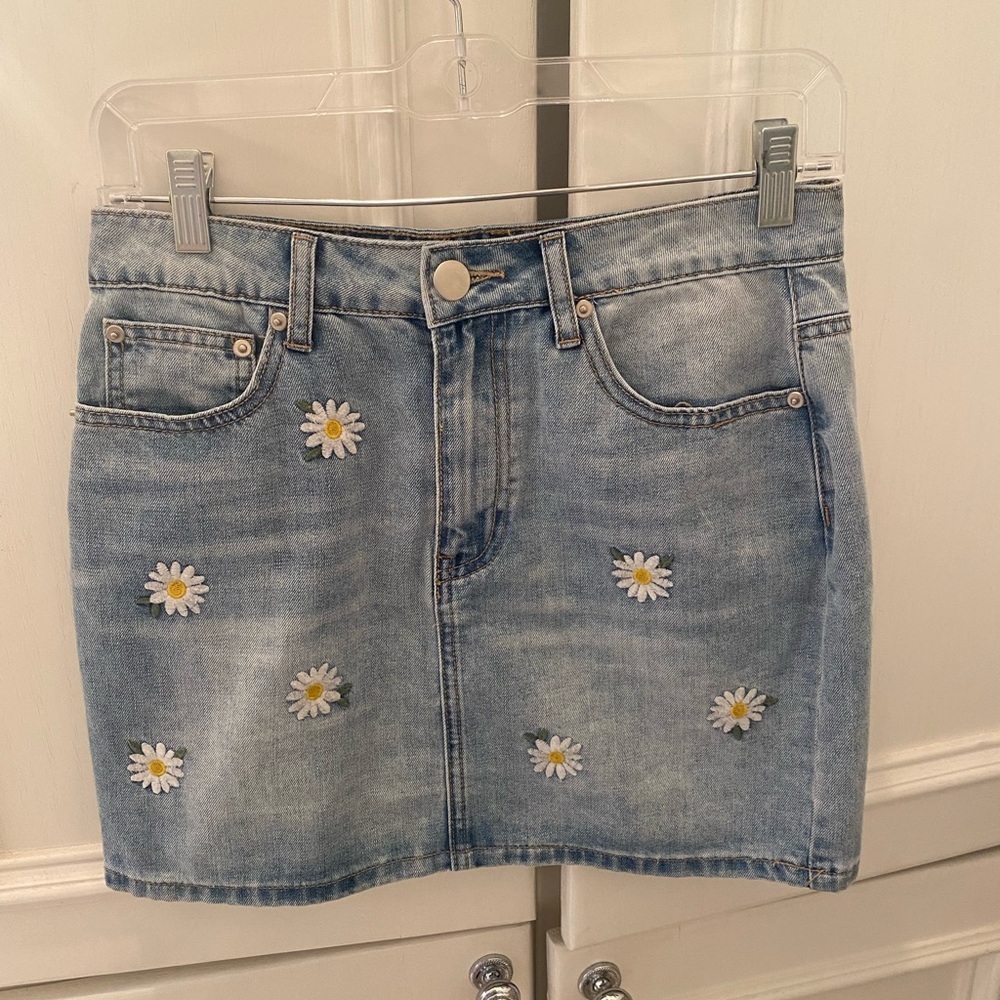 Forever 21 embroidered denim skirt